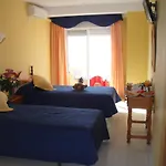 Costa Sol 2* كاستيل دي فيرو